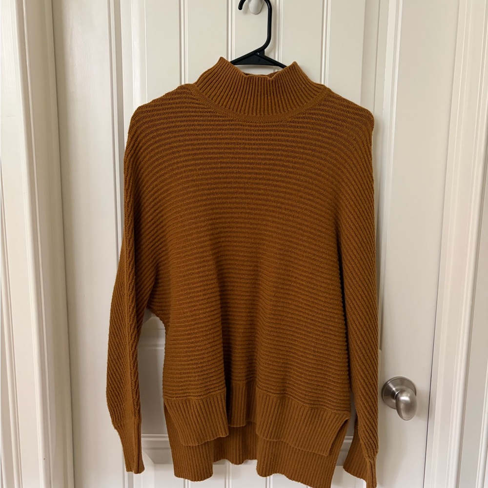 LOFT Turtleneck Sweater in Rich Brown/Yellow